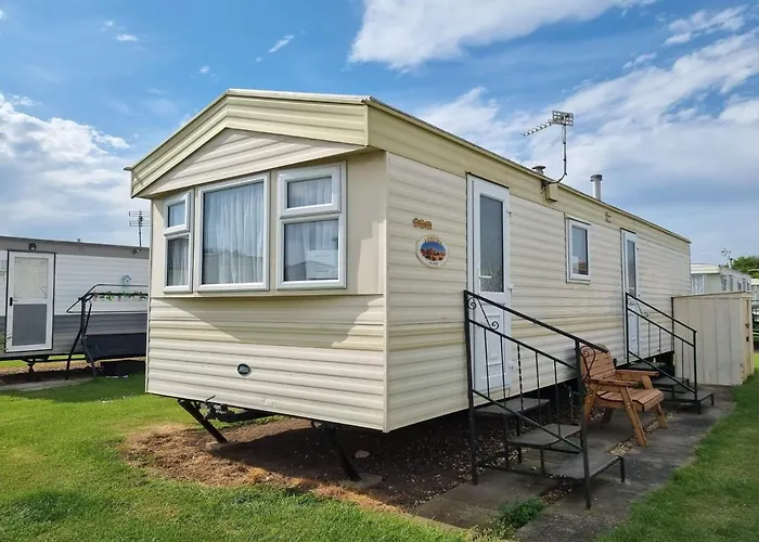 Caravan Holiday Home Happy Days South 17